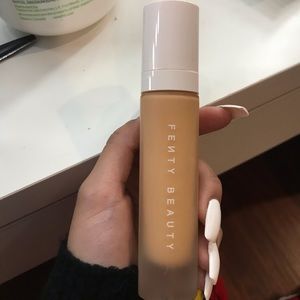 Fenty Beauty Pro Filter Soft Matte foundation